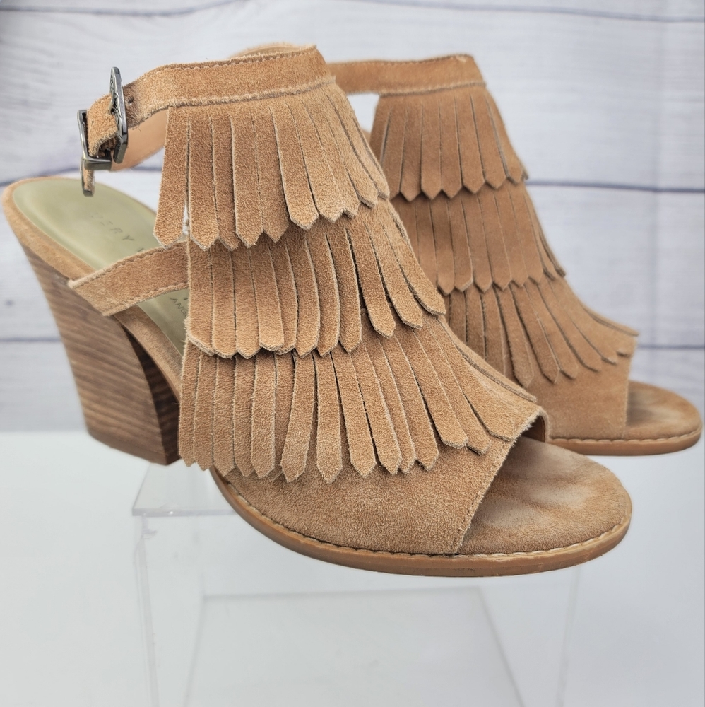 Very Volatile Los Angeles Suede Fringe Sandals Shoes Size 9